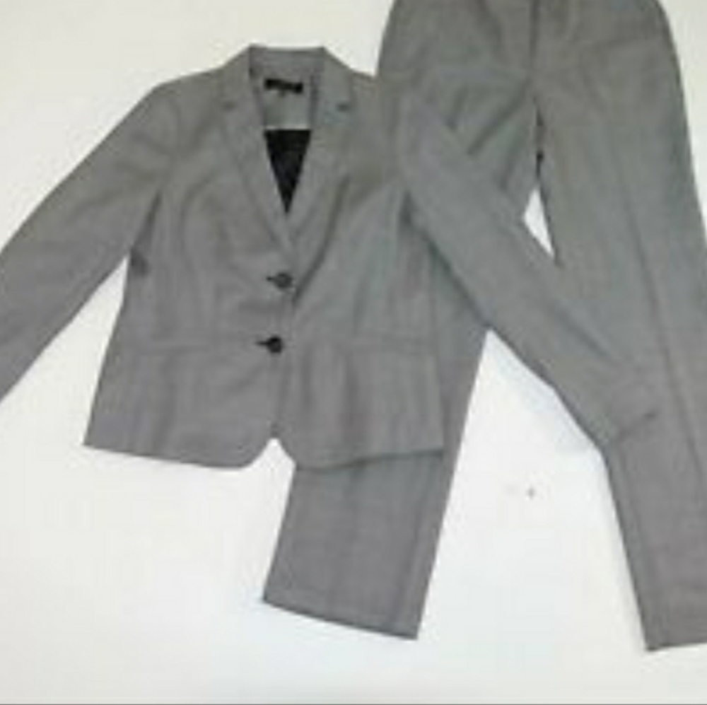 NewYork&Co.Women's Gray Blazer Pants Suit - Picture 2 of 4